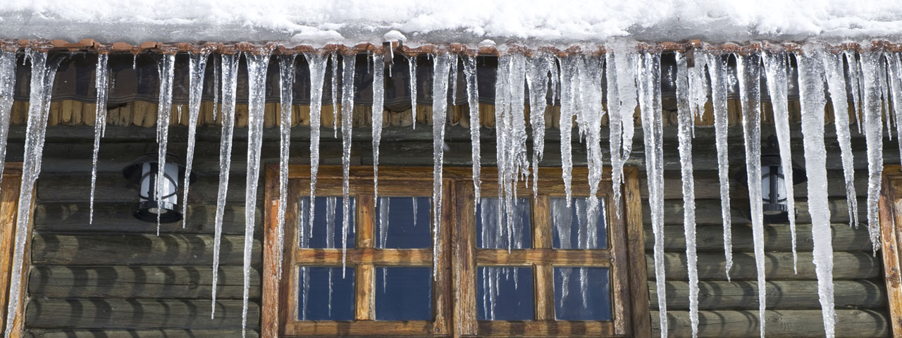 Spray foam prevents ice dams by providing proper insulation in Chandler attic spaces Spray foam prevents ice dams by providing proper insulation in Chandler attic spaces